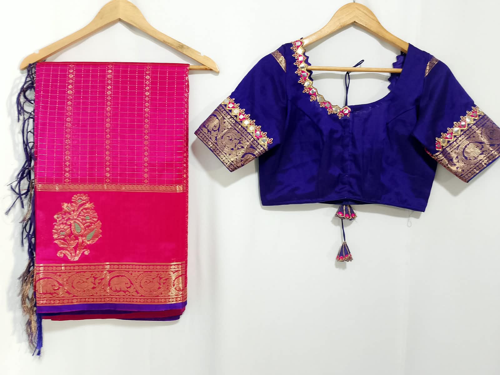 N1235: Ready To Ship Beautiful Mangalagiri Saree With Stitched Embroidery Work Blouse N1235: Ready To Ship Beautiful Mangalagiri Saree With Stitched Embroidery Work Blouse
