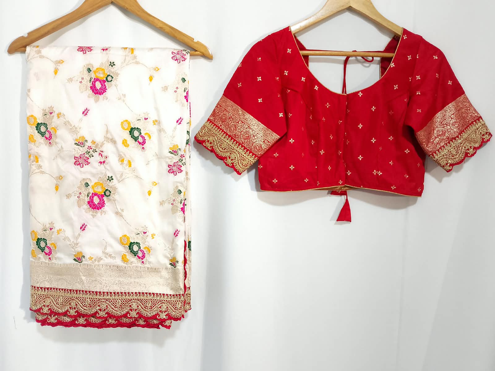 N1245: Ready To Ship Beautiful Saree With Stitched Blouse N1245: Ready To Ship Beautiful Saree With Stitched Blouse