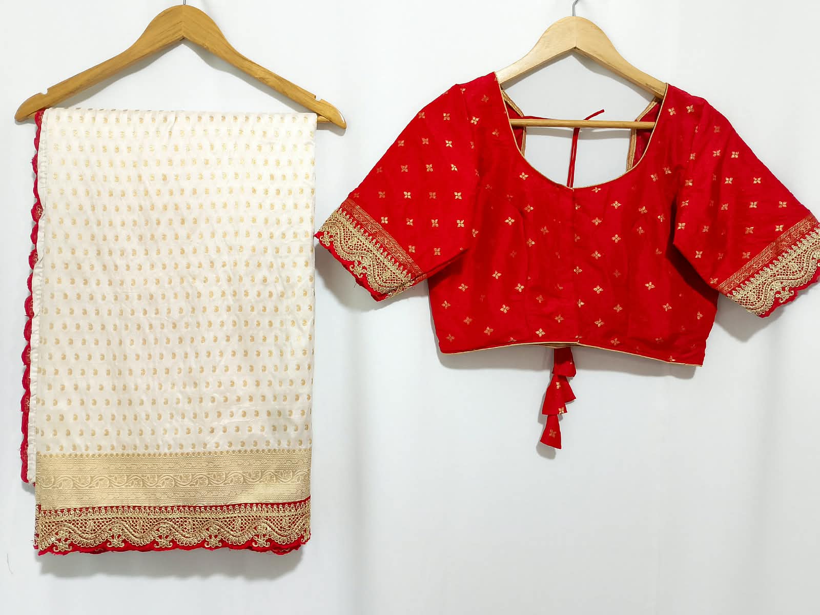 N1241: Ready To Ship Beautiful Saree With Stitched Blouse