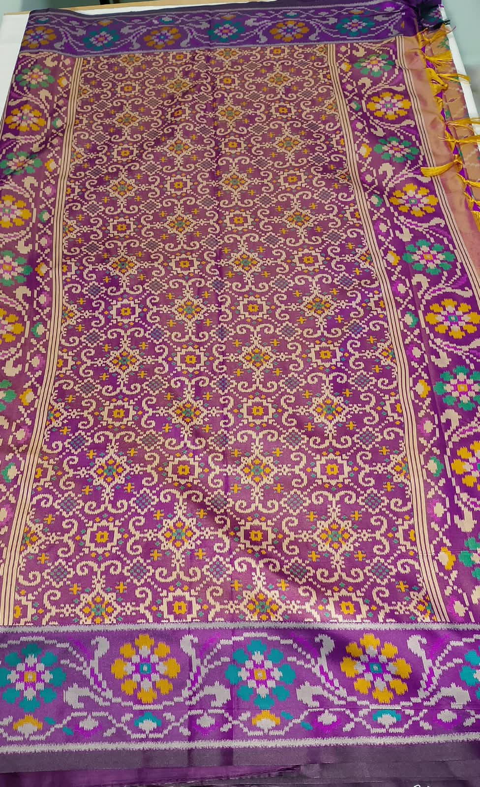 N1230 : Ready To Ship Beautiful Saree With Stitched Blouse