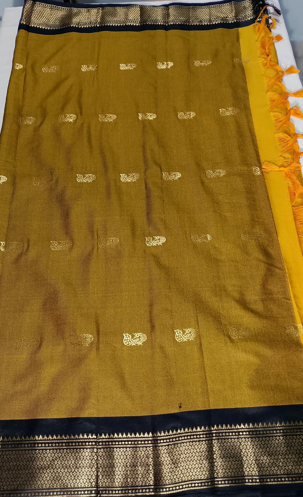 N1251: Ready To Ship Beautiful Paithani Saree With Unstitched Blouse