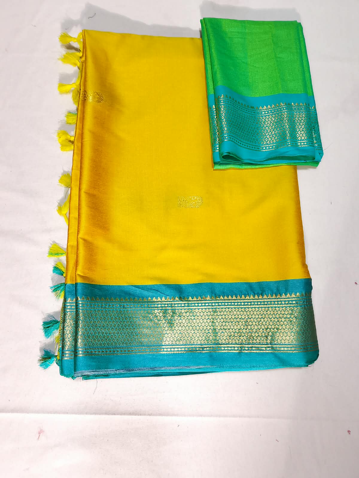 N1248: Ready To Ship Beautiful Paithani Saree With Unstitched Blouse