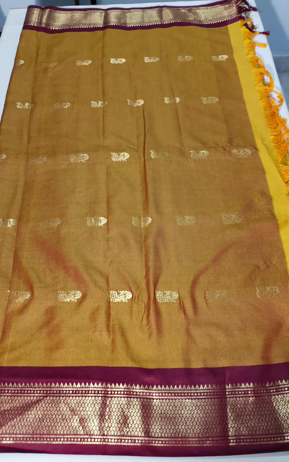 N1261: Ready To Ship Beautiful Paithani Saree With Unstitched Blouse
