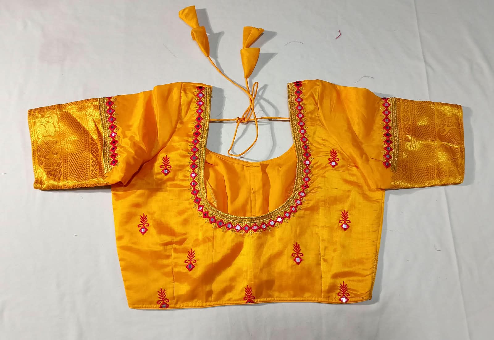 N1238:  Ready To Ship Beautiful Mangalagiri Saree With Stitched Embroidery Work Blouse