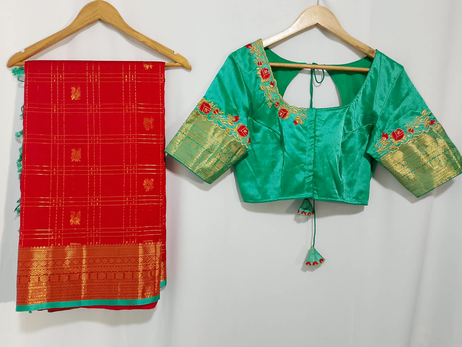 N1237: Ready To Ship Beautiful Mangalagiri Saree With Stitched Embroidery Work Blouse N1237: Ready To Ship Beautiful Mangalagiri Saree With Stitched Embroidery Work Blouse