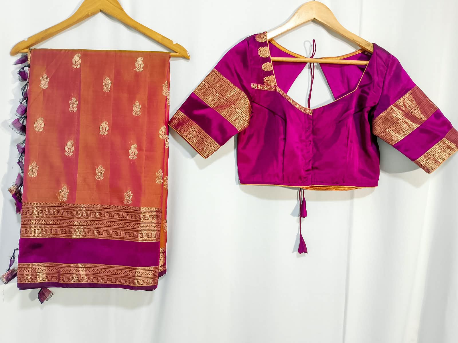 N1271: Ready To Ship Beautiful Pure Kanchipattu Saree With Stitched Blouse