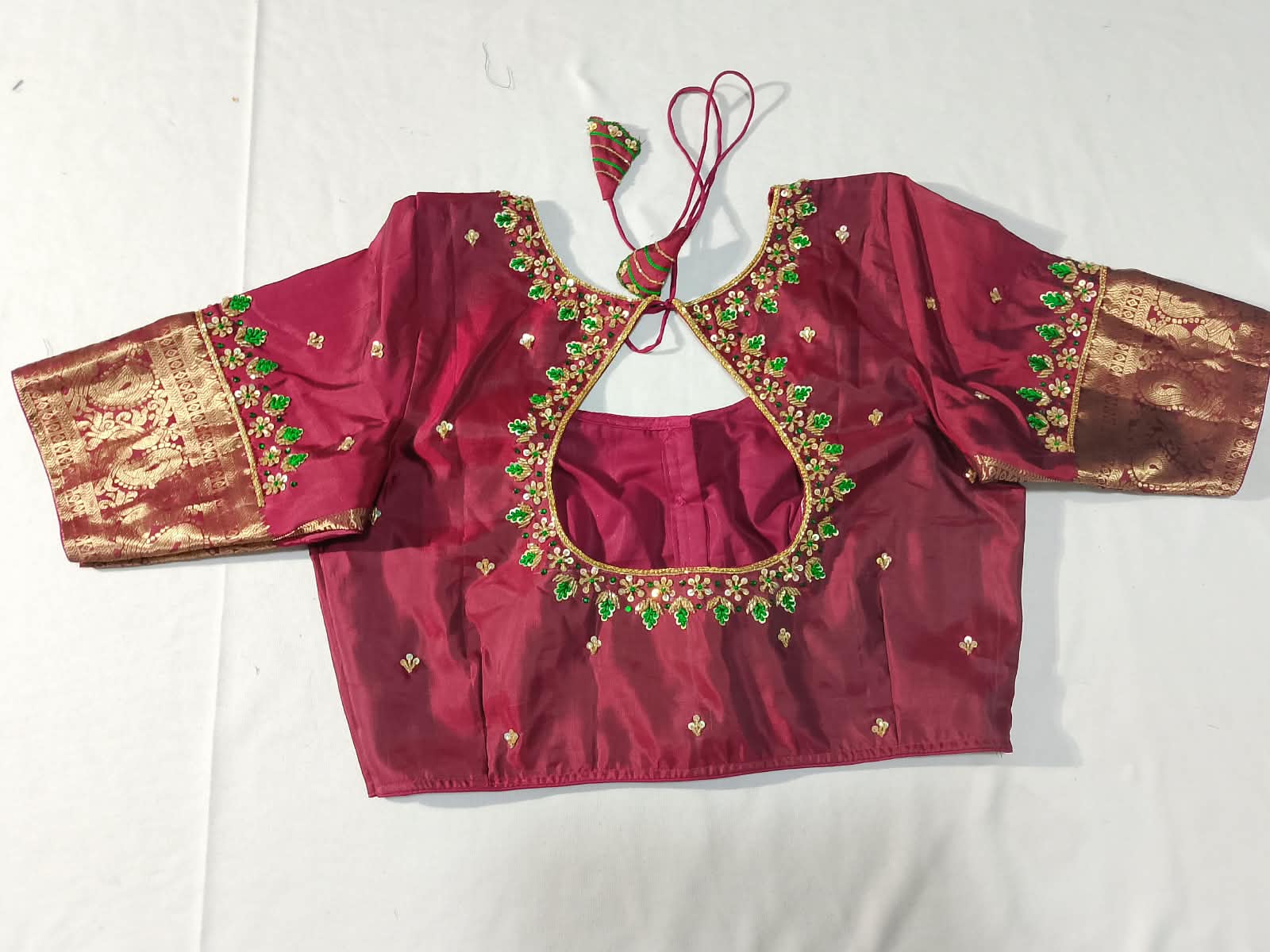 N1300: Ready To Ship Beautiful Pure Kanchipattu Saree With Stitched Maggam Work Blouse