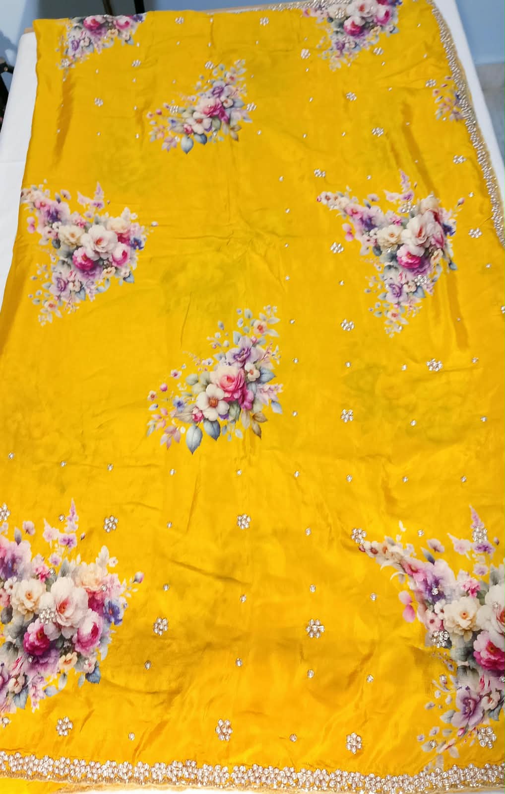 N1356 : Ready To Ship Beautiful Saree With Stitched Blouse