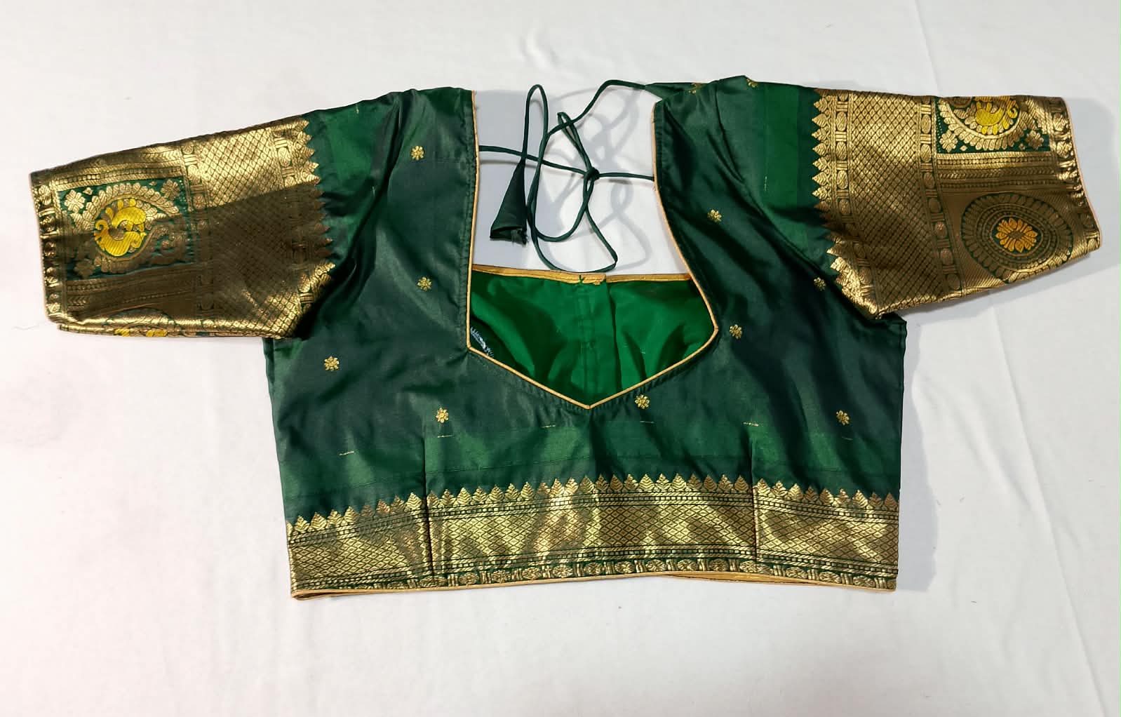 N1313 :Ready To Ship Beautiful Vintage Gadwal Saree With Stitched Blouse N1313 :Ready To Ship Beautiful Vintage Gadwal Saree With Stitched Blouse