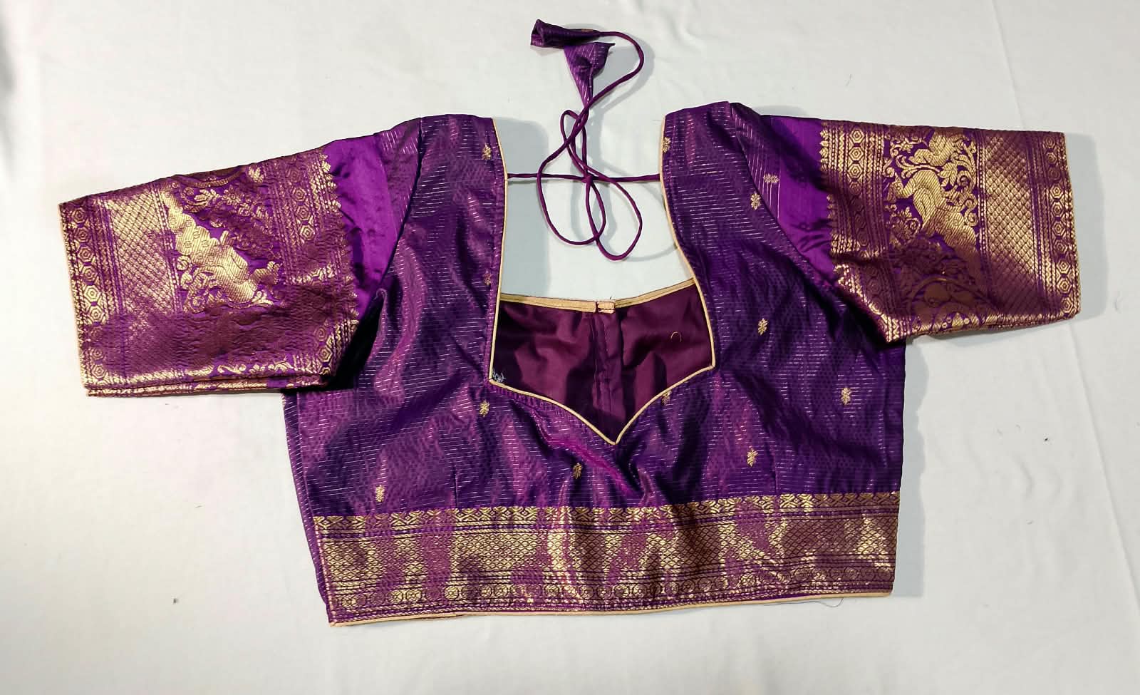 N1326 : Ready To Ship Beautiful Vintage Gadwal Saree With Stitched Blouse