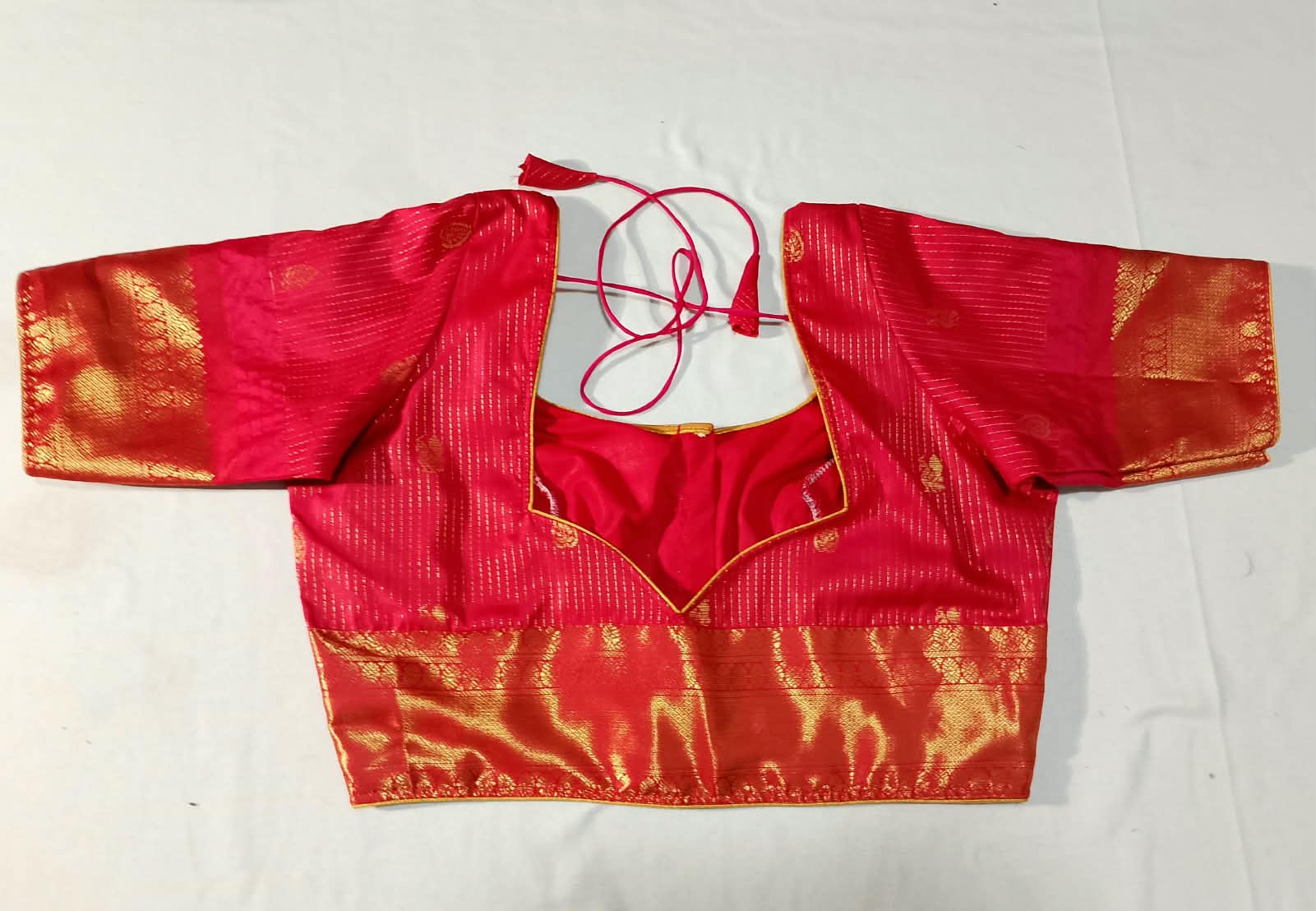 N1332 : Ready To Ship Beautiful Vintage Gadwal Saree With Stitched Blouse N1332 : Ready To Ship Beautiful Vintage Gadwal Saree With Stitched Blouse