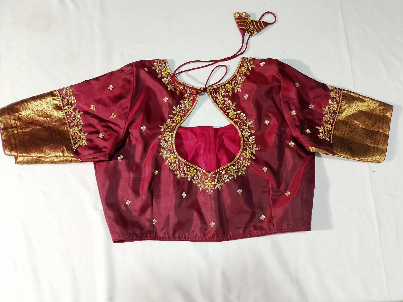 N1374 : Ready To Ship Beautiful Pure Kanchipattu Saree With Stitched Maggam Work Blouse N1374 : Ready To Ship Beautiful Pure Kanchipattu Saree With Stitched Maggam Work Blouse