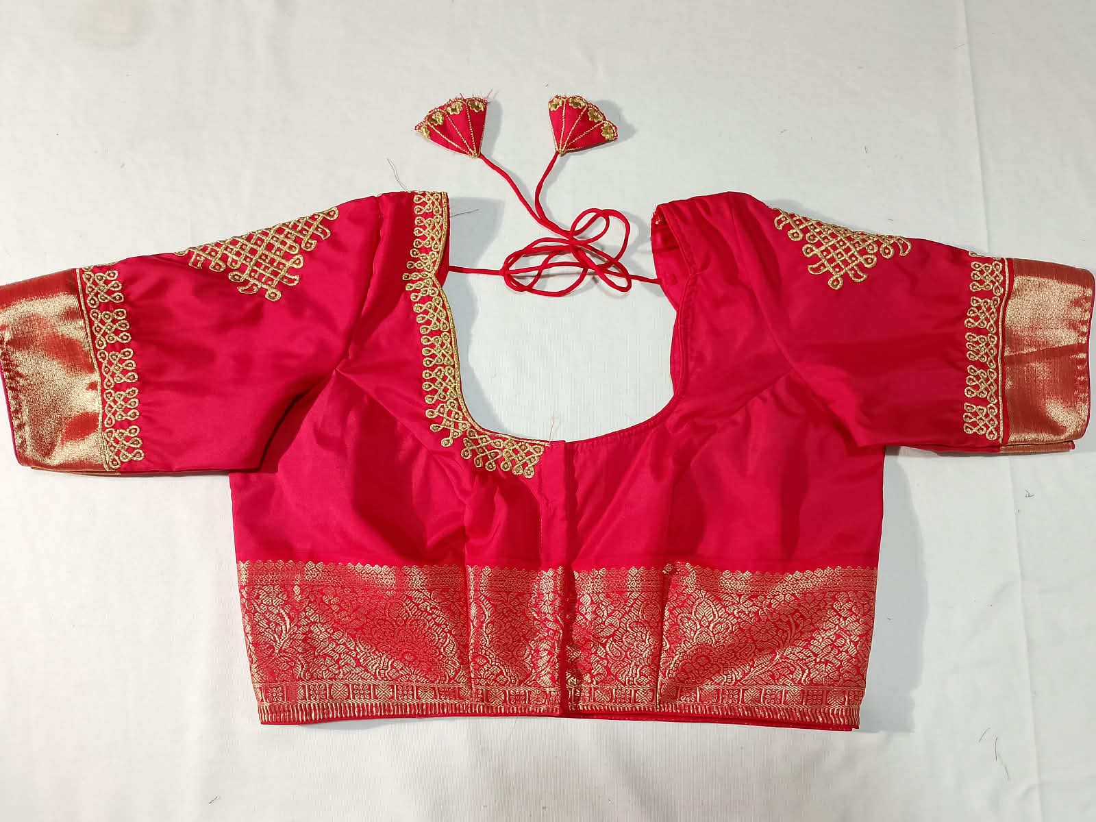 N1369 : Ready To Ship Beautiful Semi Kanchipattu Saree With Stitched Embroidery Work Blouse N1369 : Ready To Ship Beautiful Semi Kanchipattu Saree With Stitched Embroidery Work Blouse