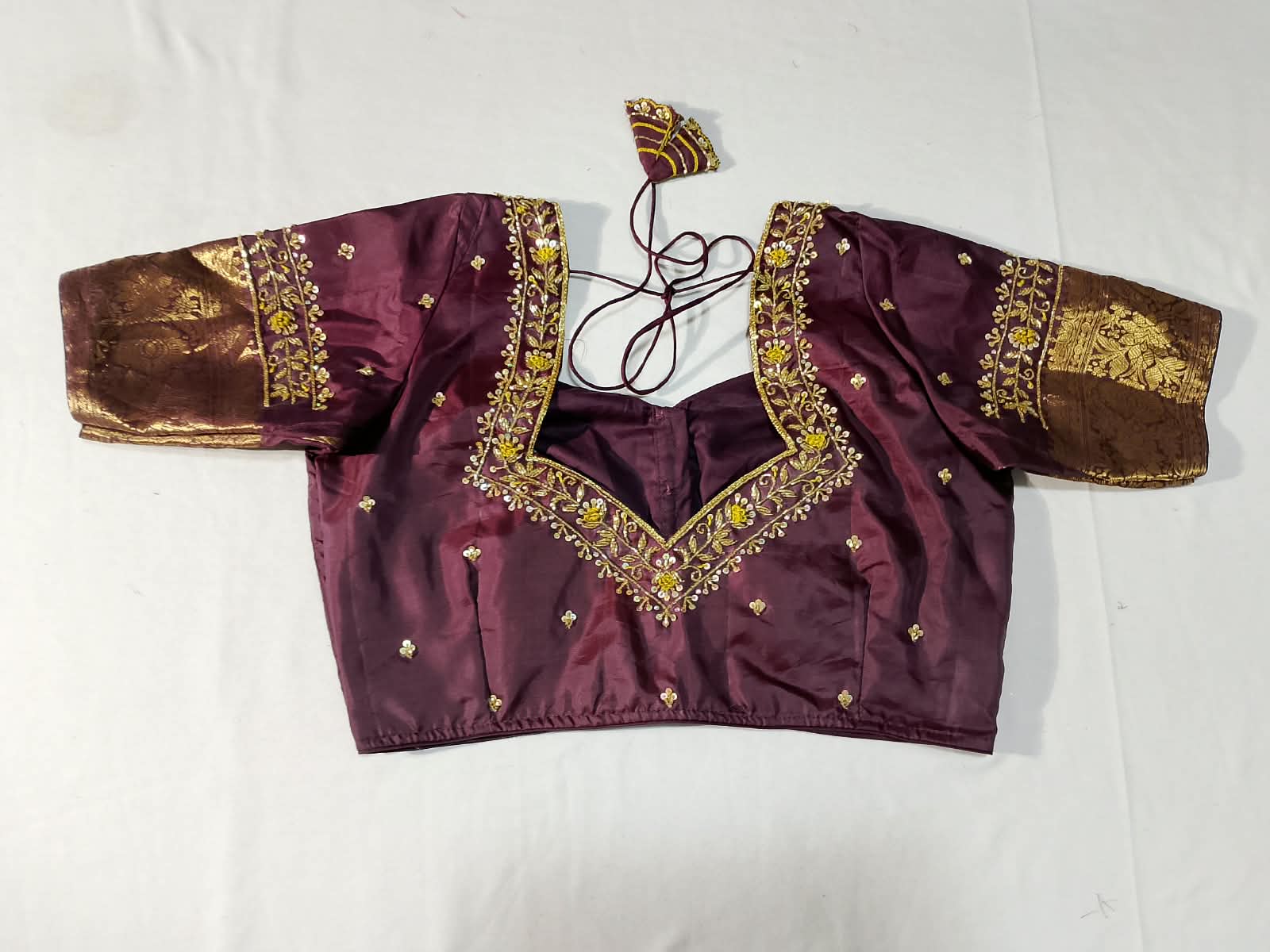 N1373 : Ready To Ship Beautiful Pure Kanchipattu Saree With Stitched Maggam Work Blouse