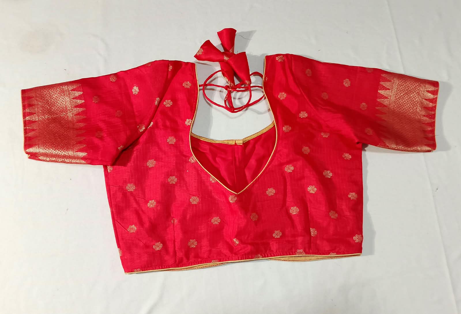 N1365 : Ready To Ship Beautiful Saree With Stitched Blouse N1365 : Ready To Ship Beautiful Saree With Stitched Blouse
