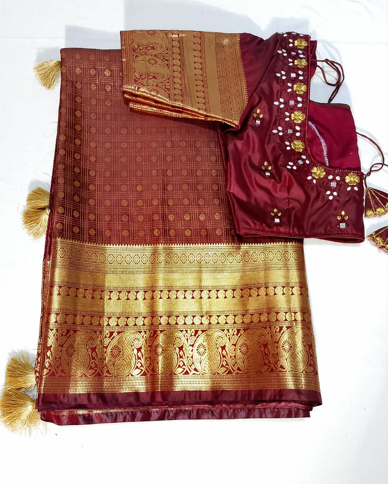 N1368 : Ready To Ship Beautiful Semi Kanchipattu Saree With Stitched Embroidery Work Blouse
