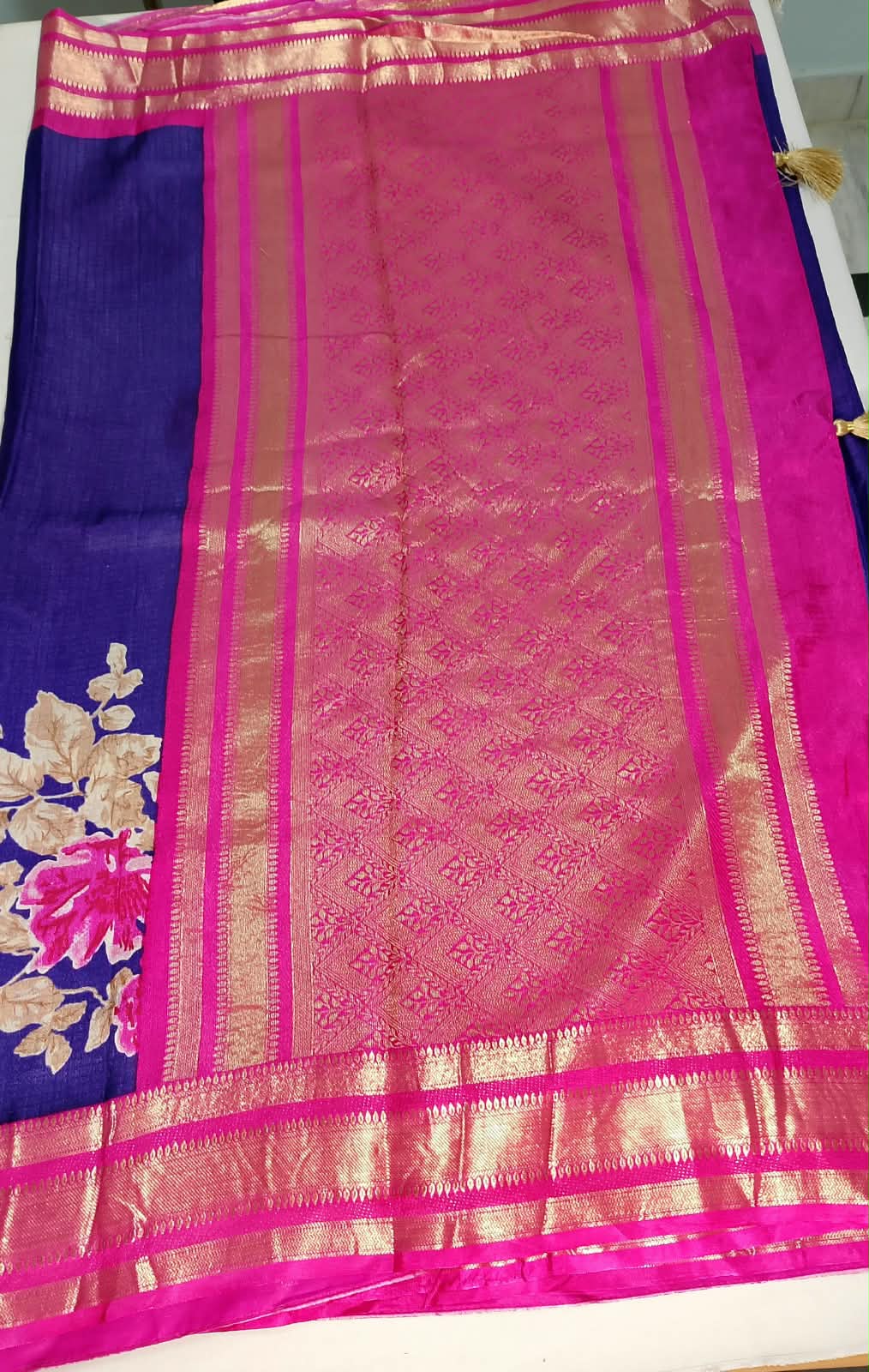N1367 : Ready To Ship Beautiful Saree With Stitched Blouse N1367 : Ready To Ship Beautiful Saree With Stitched Blouse