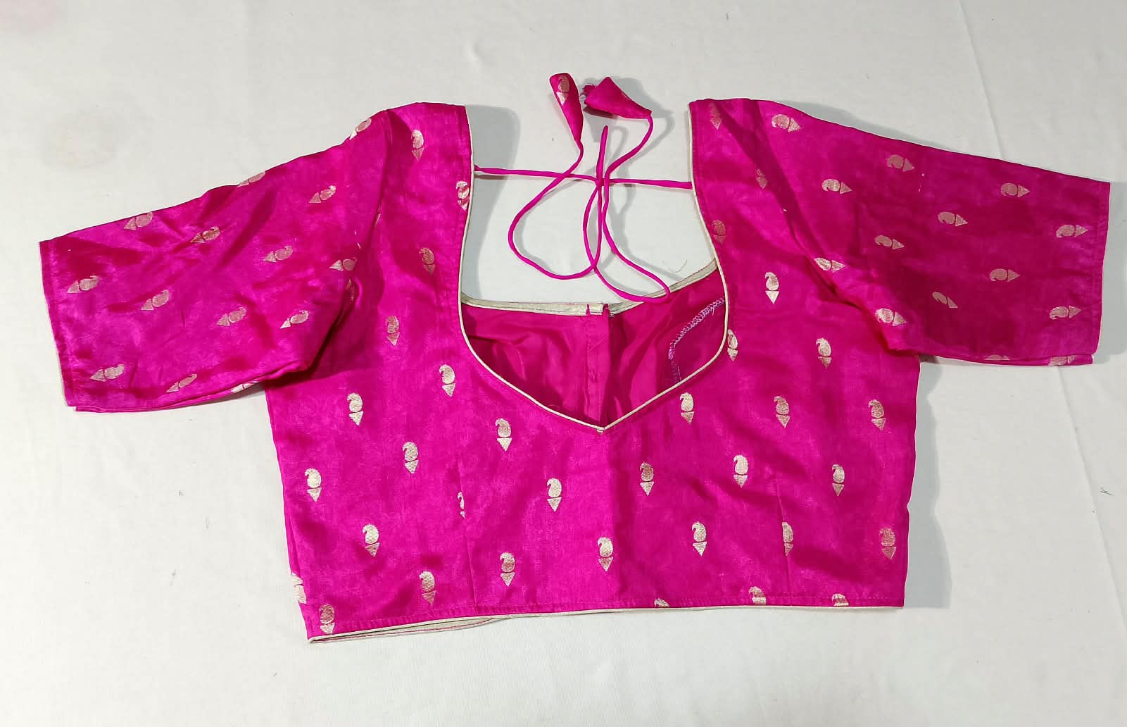 N1367 : Ready To Ship Beautiful Saree With Stitched Blouse N1367 : Ready To Ship Beautiful Saree With Stitched Blouse