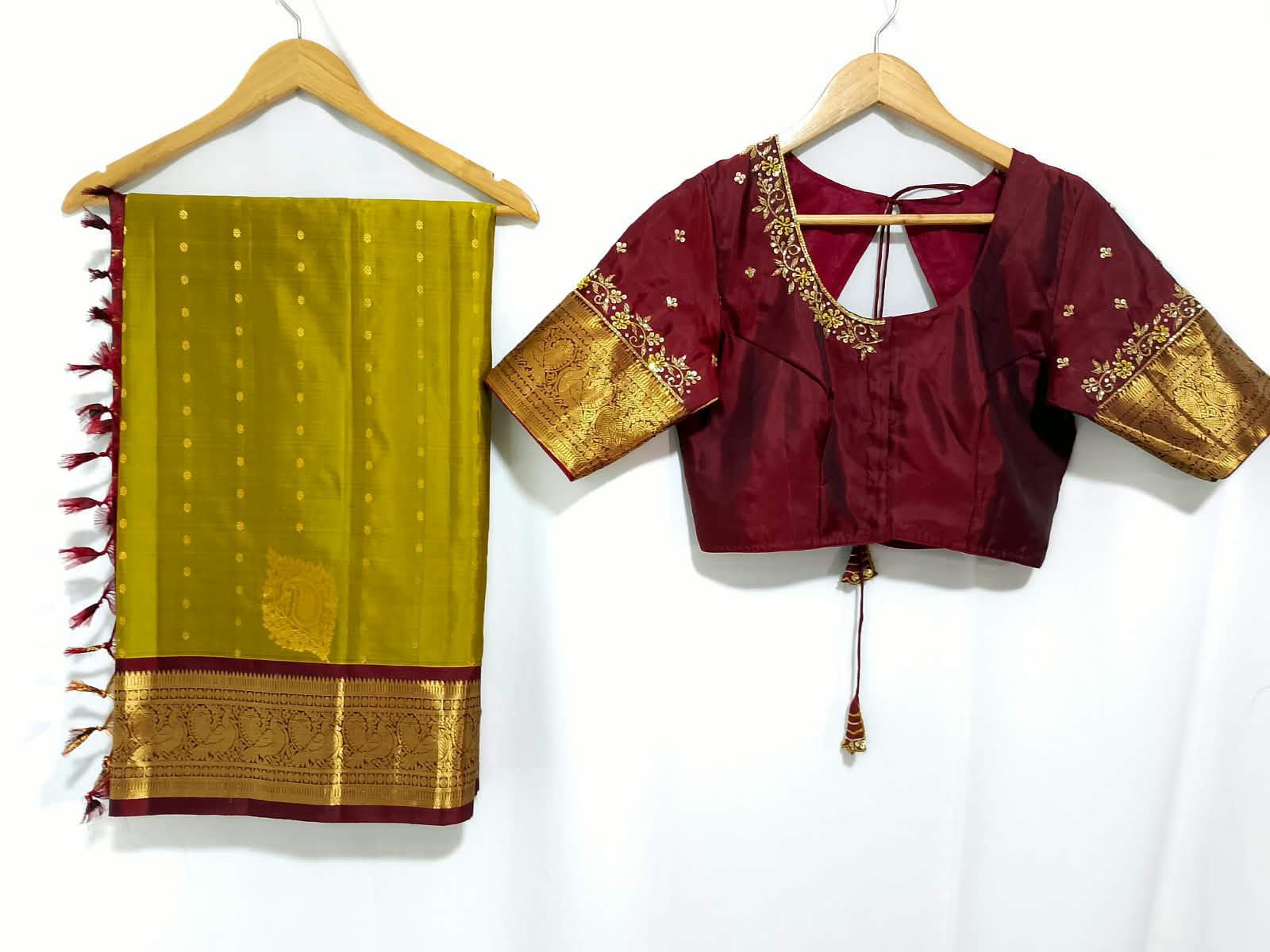 N1374 : Ready To Ship Beautiful Pure Kanchipattu Saree With Stitched Maggam Work Blouse