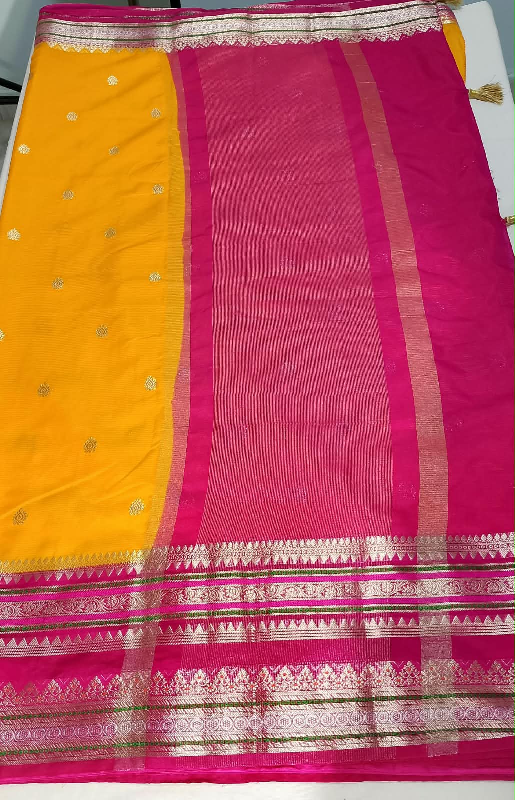 N1383 : Ready To Ship Beautiful Saree With Stitched Blouse N1383 : Ready To Ship Beautiful Saree With Stitched Blouse