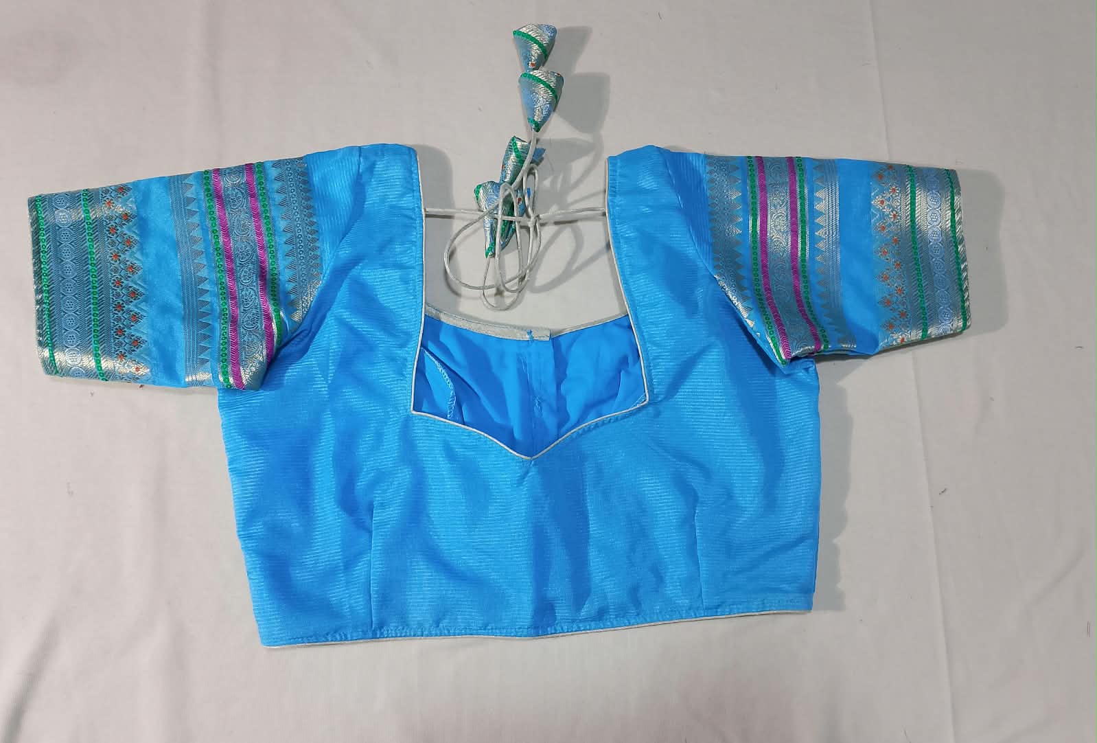 N1385 : Ready To Ship Beautiful Saree With Stitched Blouse N1385 : Ready To Ship Beautiful Saree With Stitched Blouse