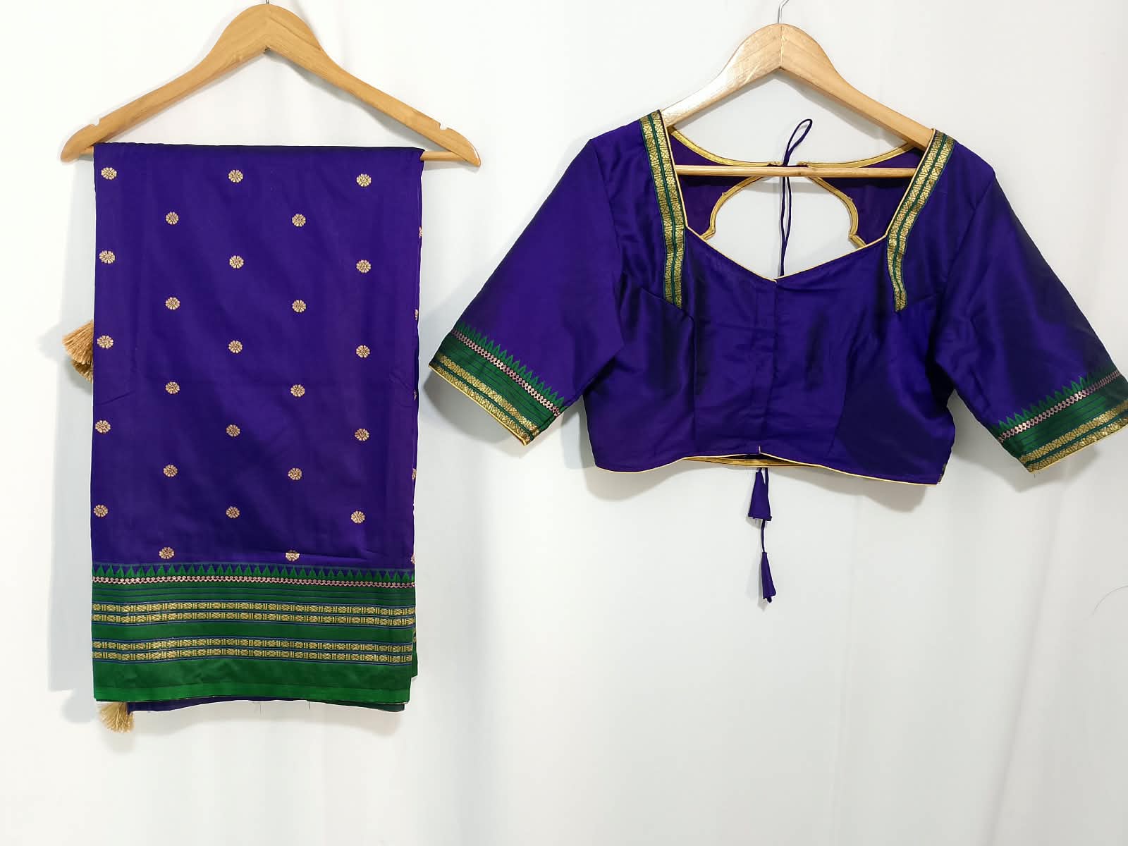 N1397 : Ready To Ship Beautiful Paithani Saree With Stitched Blouse N1397 : Ready To Ship Beautiful Paithani Saree With Stitched Blouse