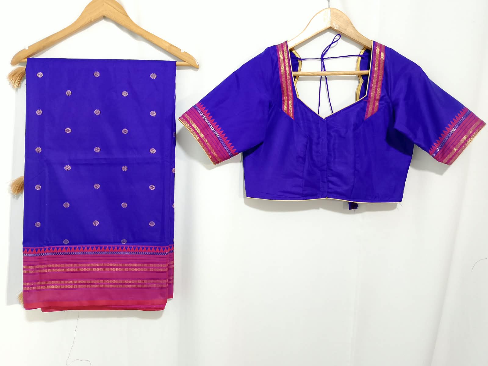 N1392: Ready To Ship Beautiful Paithani Saree With Stitched Blouse N1392: Ready To Ship Beautiful Paithani Saree With Stitched Blouse