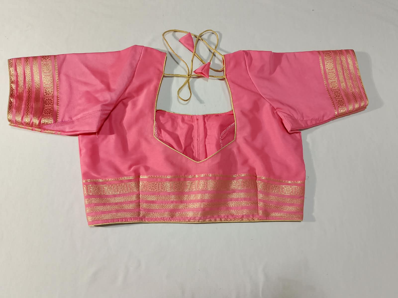 N1406 : Ready To Ship Beautiful Saree With Stitched Blouse N1406 : Ready To Ship Beautiful Saree With Stitched Blouse