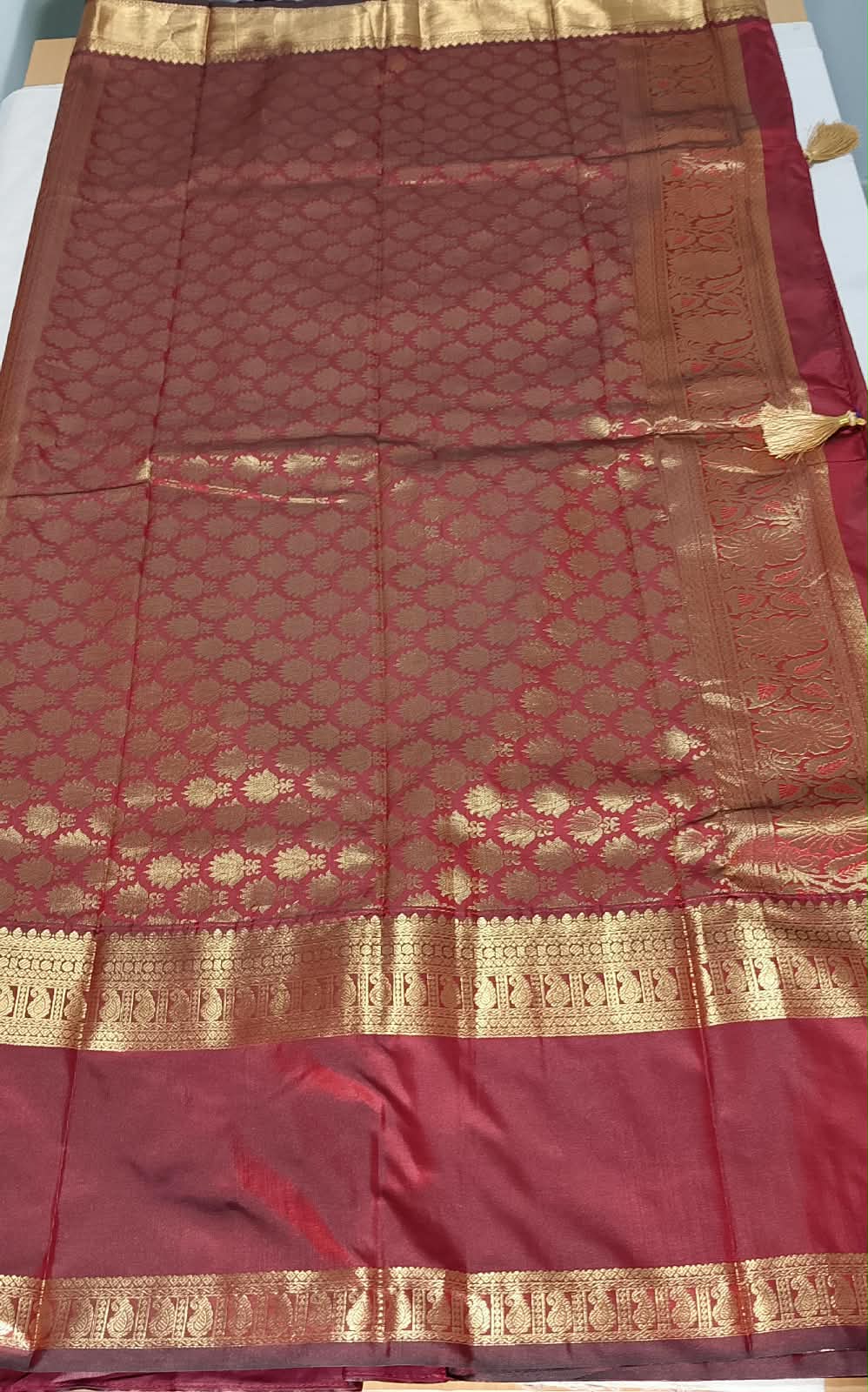 N1412 : Ready To Ship Beautiful Saree With Stitched Blouse N1412 : Ready To Ship Beautiful Saree With Stitched Blouse