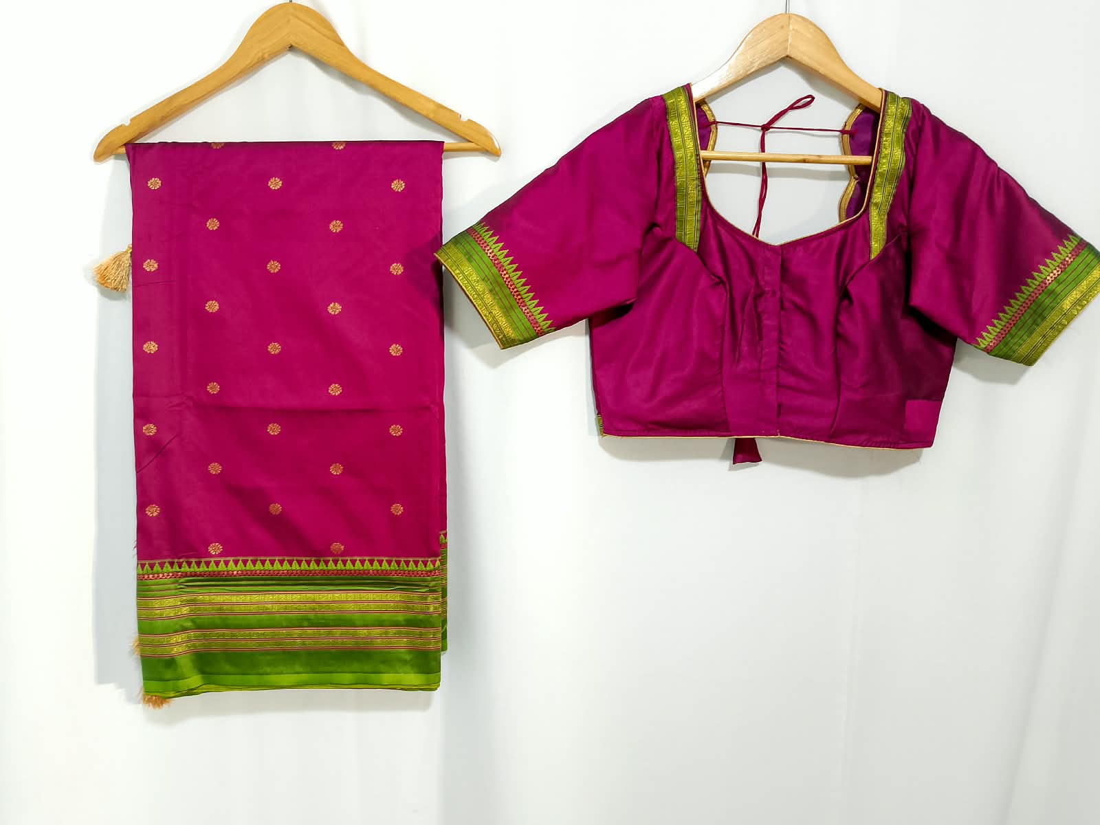 N1399 : Ready To Ship Beautiful Paithani Saree With Stitched Blouse N1399 : Ready To Ship Beautiful Paithani Saree With Stitched Blouse