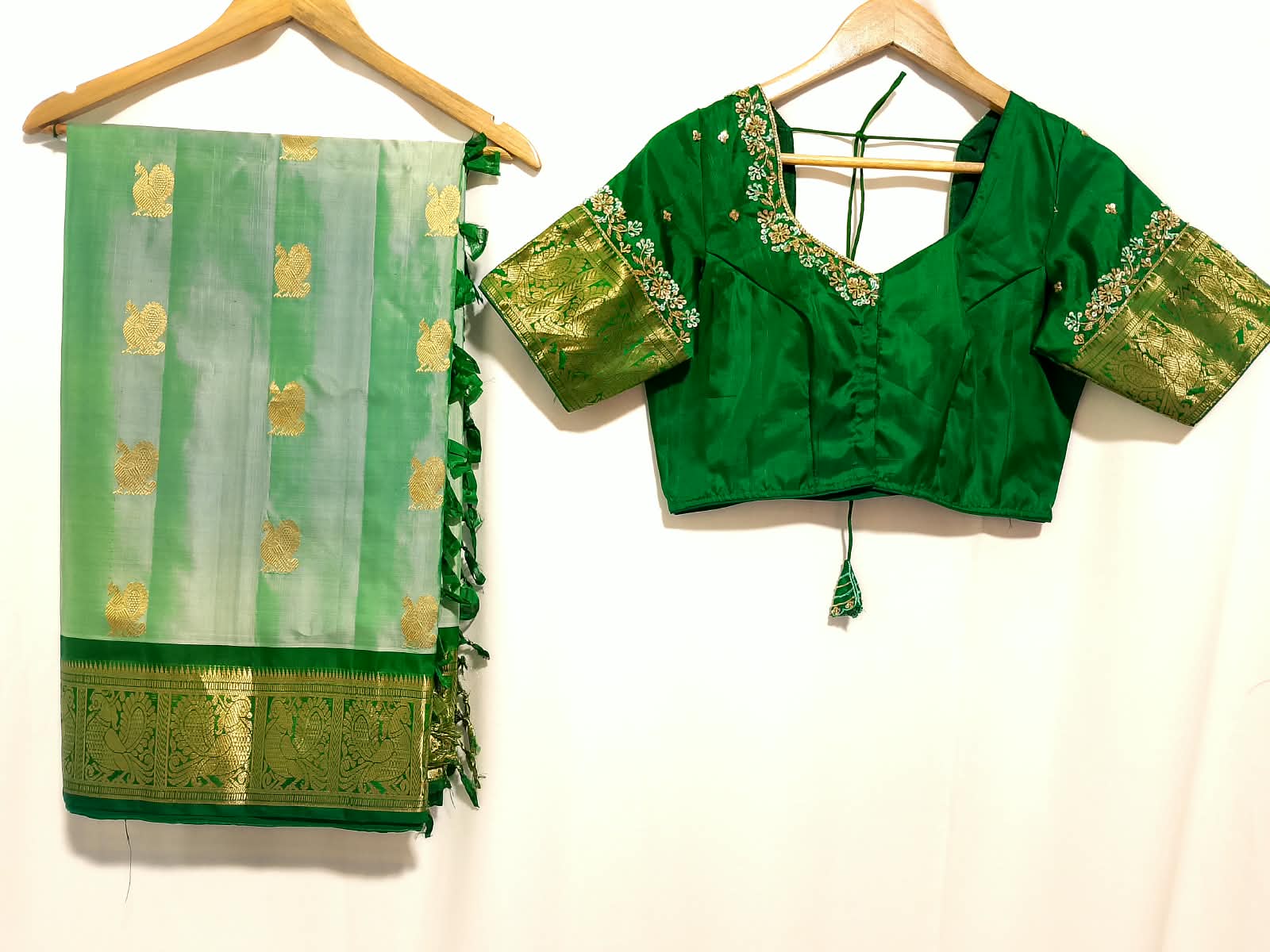 N1382 :  Ready To Ship Beautiful Pure Kanchipattu Saree With Stitched Maggam Work Blouse