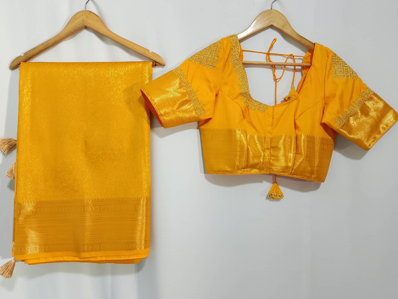 N1419 : Ready To Ship Beautiful Semi Kanchipattu Saree With Stitched Embroidery Work Blouse N1419 : Ready To Ship Beautiful Semi Kanchipattu Saree With Stitched Embroidery Work Blouse