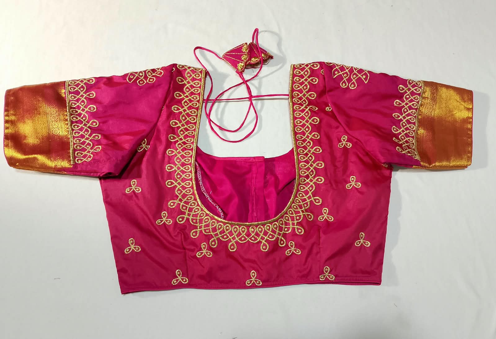 N1420 : Ready To Ship Beautiful Semi Kanchipattu Saree With Stitched Embroidery Work Blouse N1420 : Ready To Ship Beautiful Semi Kanchipattu Saree With Stitched Embroidery Work Blouse