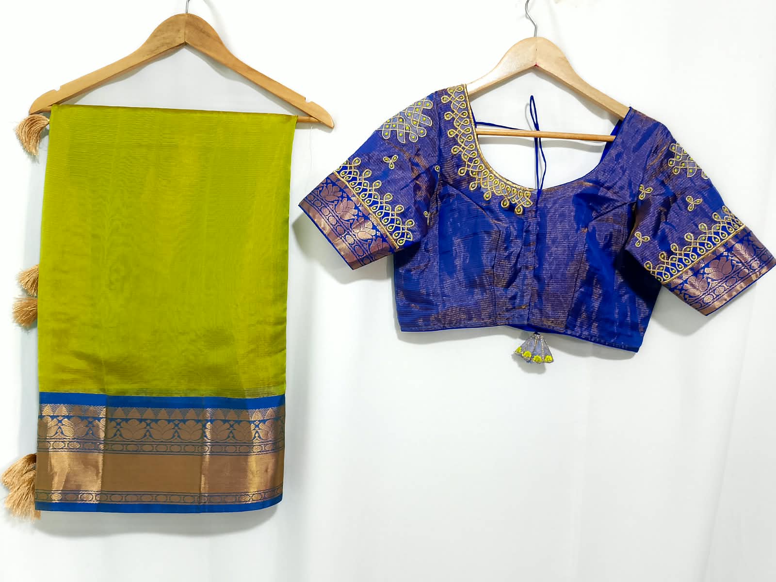 N1426 : Ready To Ship Beautiful Uppada Tissue Silk Saree With Stitched Embroidery Work Blous