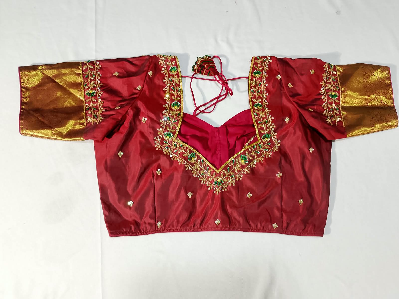 N1487 : Ready To Ship Beautiful Saree With Stitched Blouse