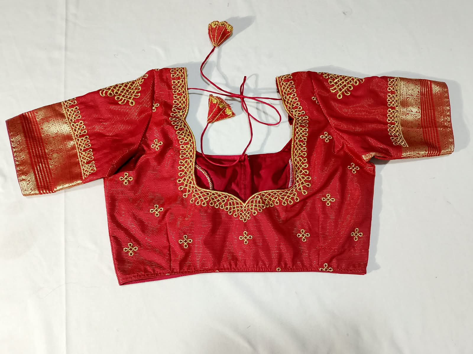 N1489 : Ready To Ship Beautiful Saree With Stitched Blouse N1489 : Ready To Ship Beautiful Saree With Stitched Blouse