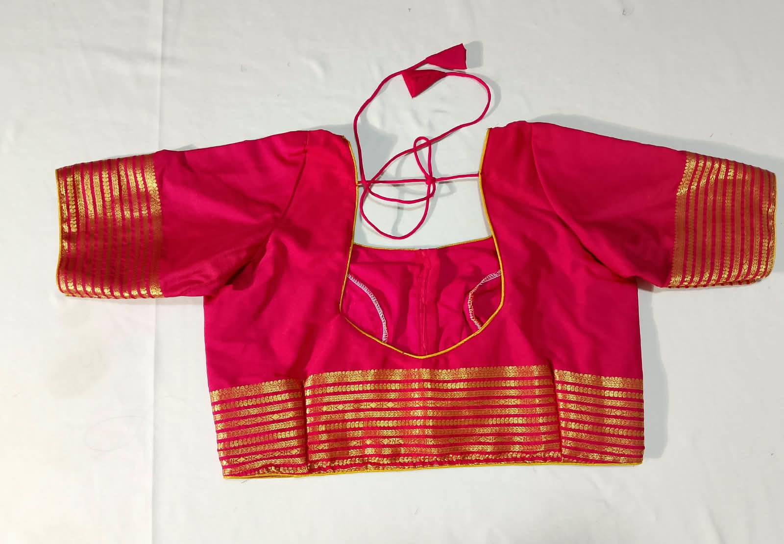 N1482 : Ready To Ship Beautiful Mysore Crepe Silk Saree With Stitched Blouse