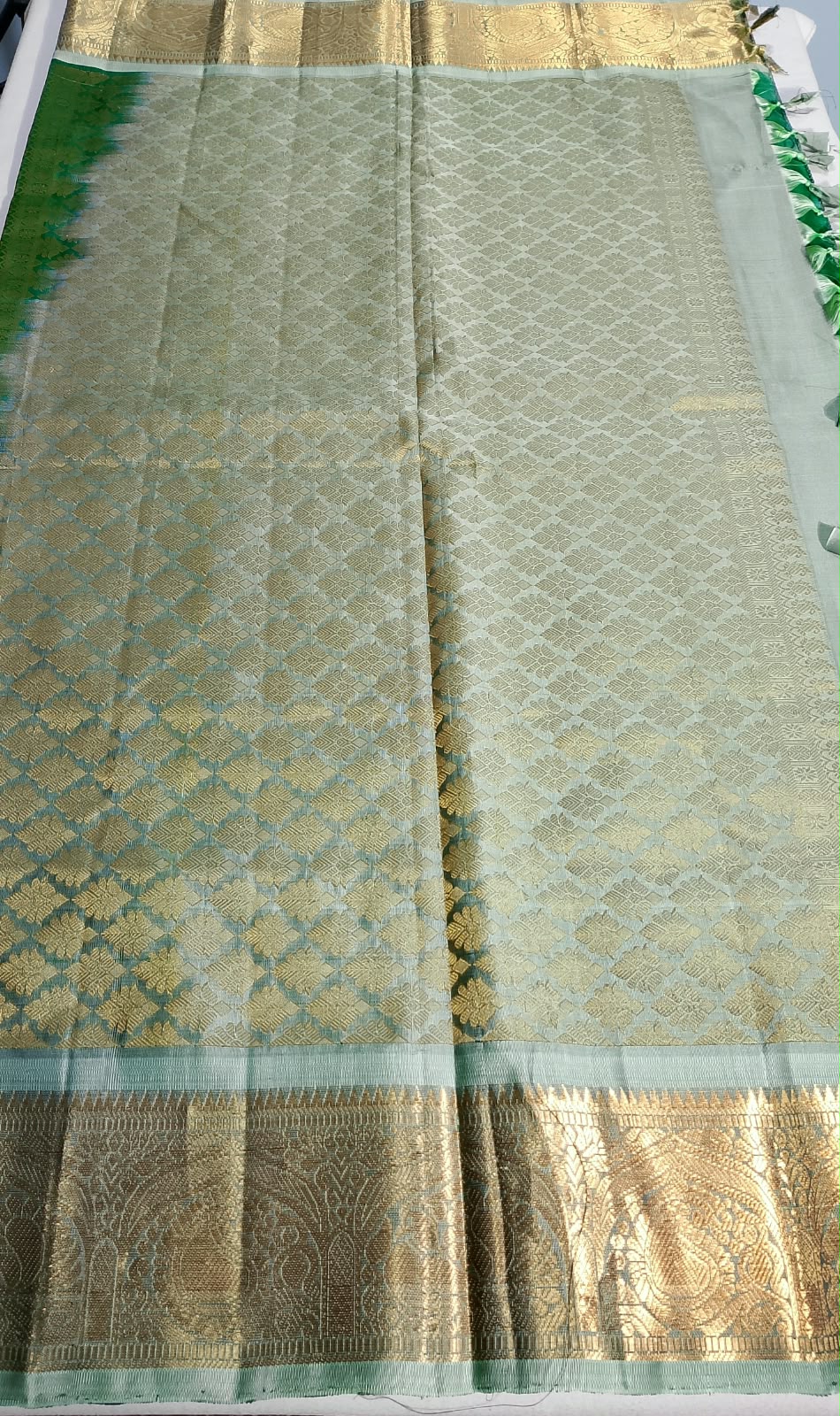 N1497 : Ready To Ship Beautiful Saree With Stitched Blouse N1497 : Ready To Ship Beautiful Saree With Stitched Blouse