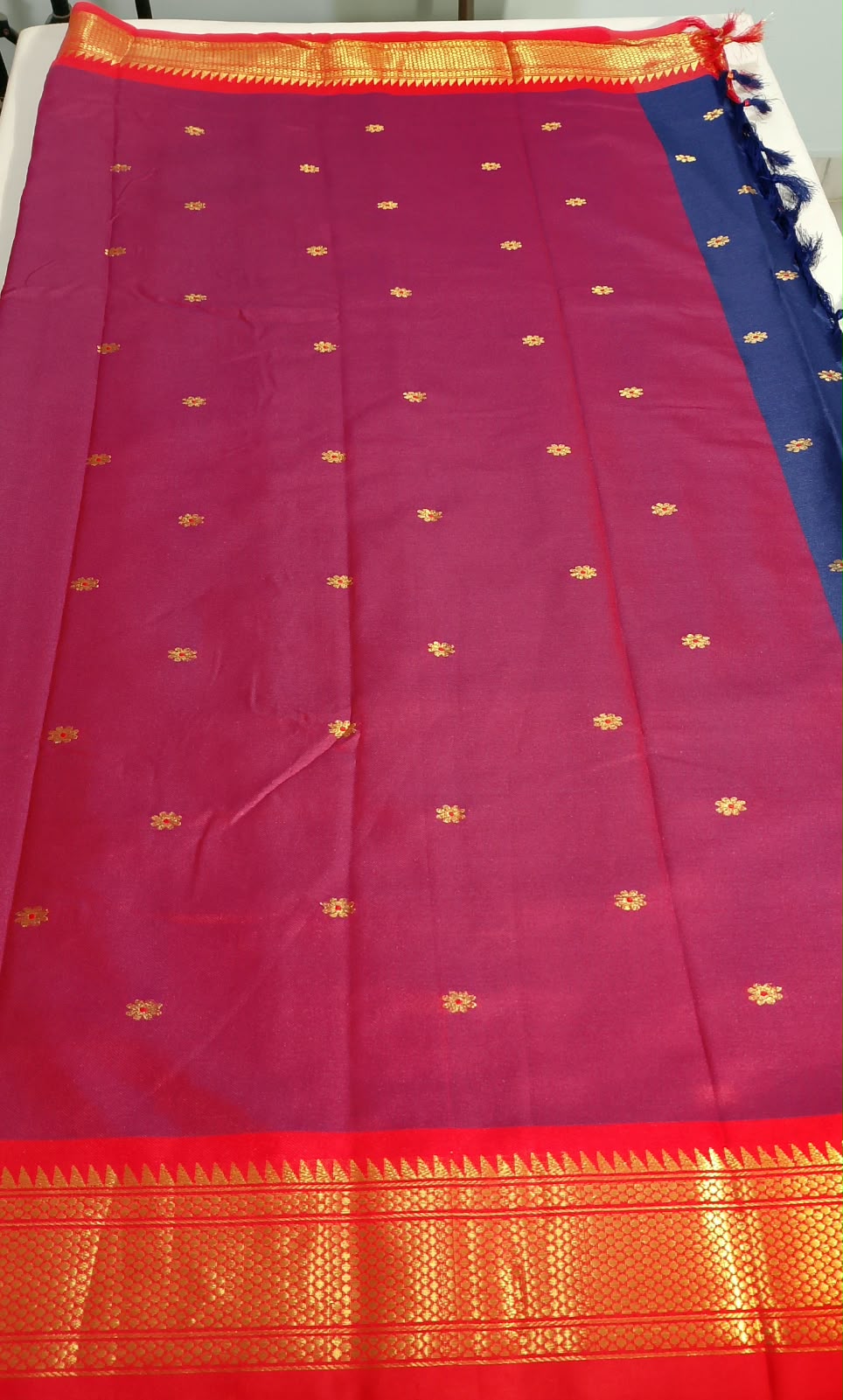 N1513 : Ready To Ship Beautiful Saree With Stitched Blouse