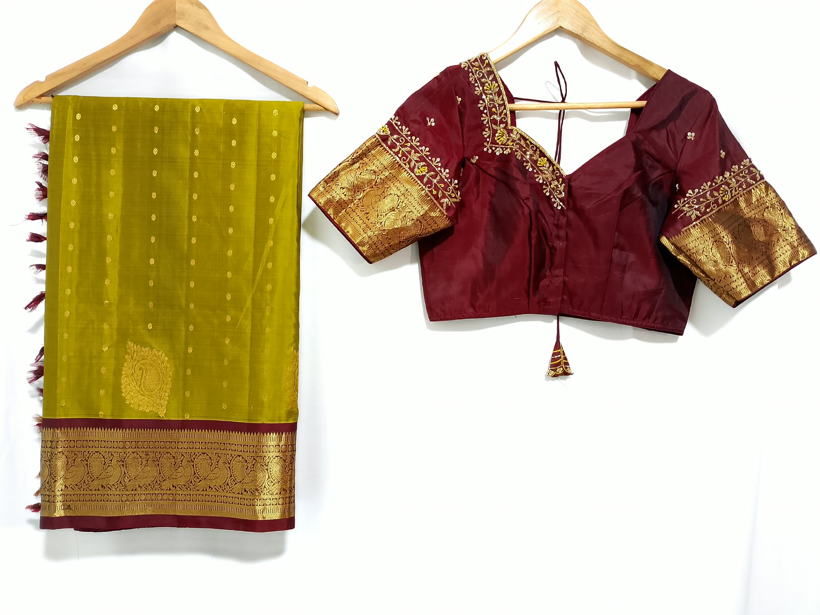 N1517 : Ready To Ship Beautiful Pure Kanchipattu Saree With Stitched Maggam Work Blouse