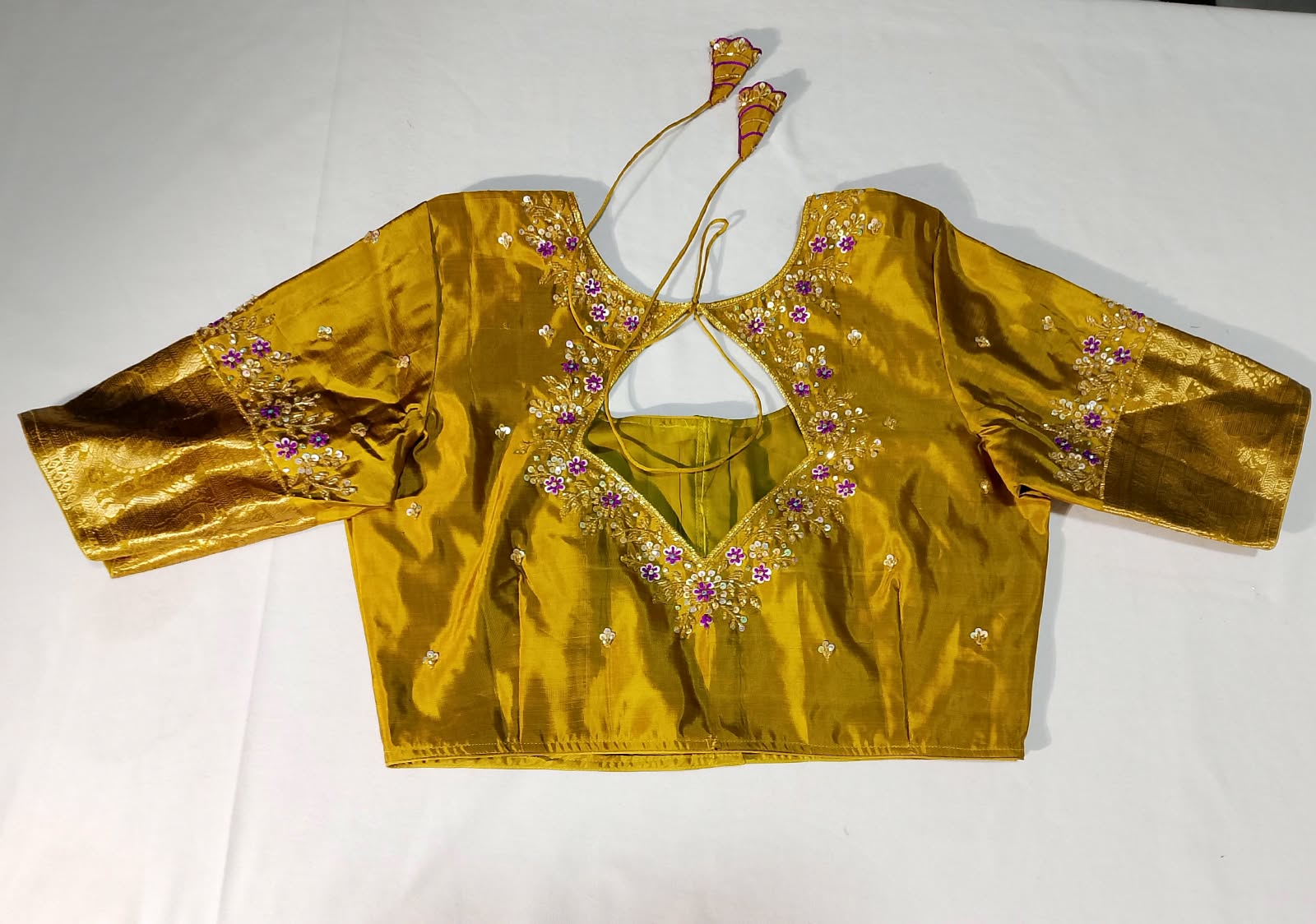 N1529 : Ready To Ship Beautiful Pure Kanchipattu Saree With Stitched Maggam Work Blouse