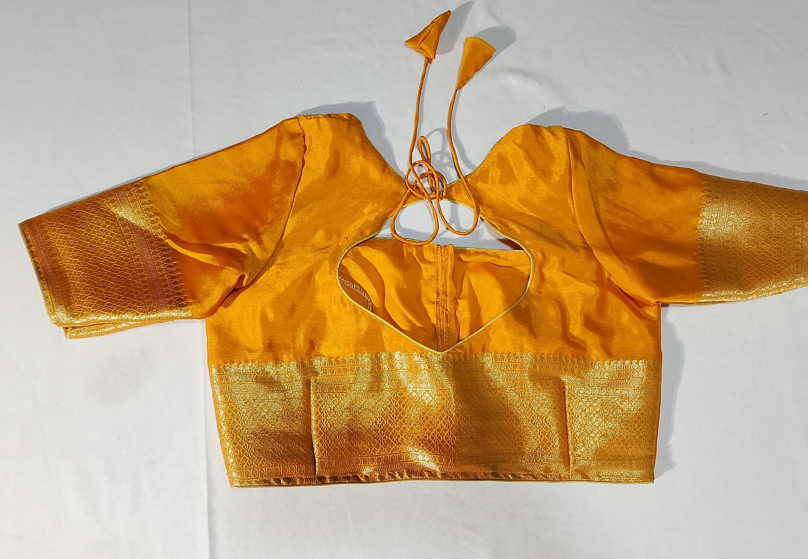 N1544 : Ready To Ship Beautiful Saree With Stitched Blouse N1544 : Ready To Ship Beautiful Saree With Stitched Blouse