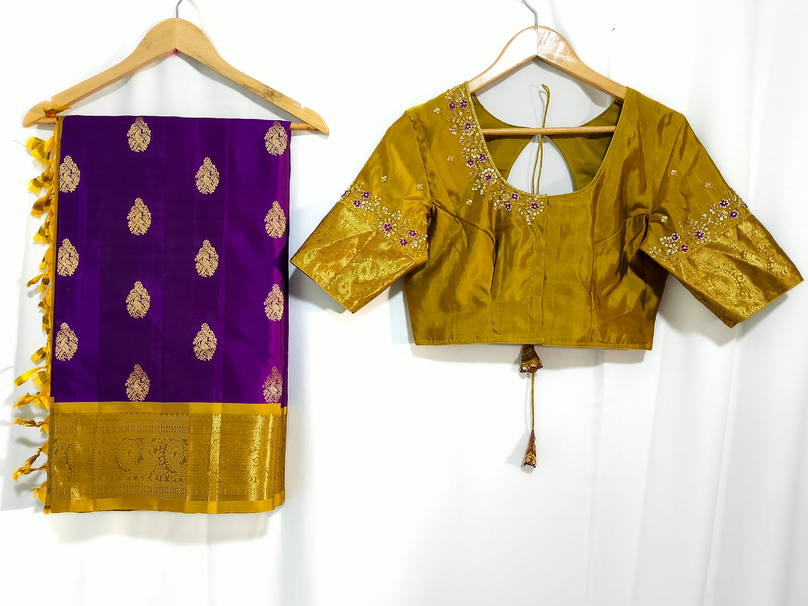 N1529 : Ready To Ship Beautiful Pure Kanchipattu Saree With Stitched Maggam Work Blouse