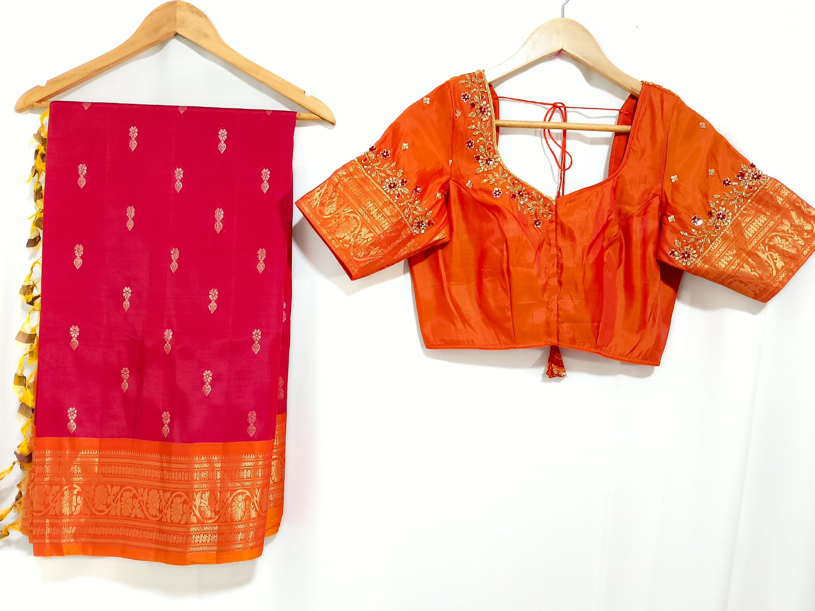 N1532 : Ready To Ship Beautiful Pure Kanchipattu Saree With Stitched Maggam Work Blouse