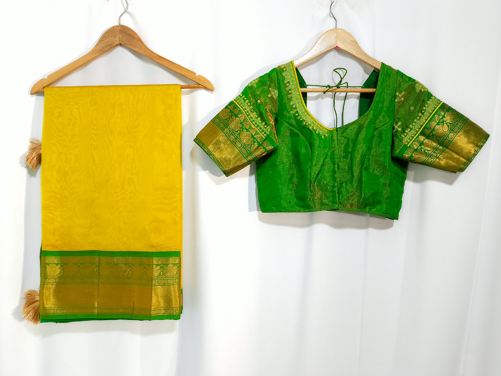 N1538 : Ready To Ship Beautiful Mangalagiri Tissue Silk Saree With Stitched Embroidery Work Blouse