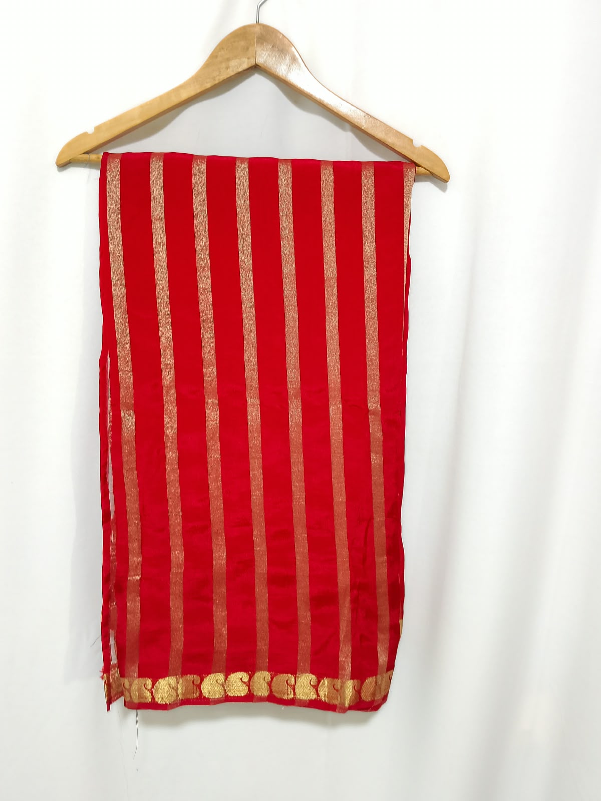 N1564 : Ready To Ship Beautiful Saree With Stitched Blouse