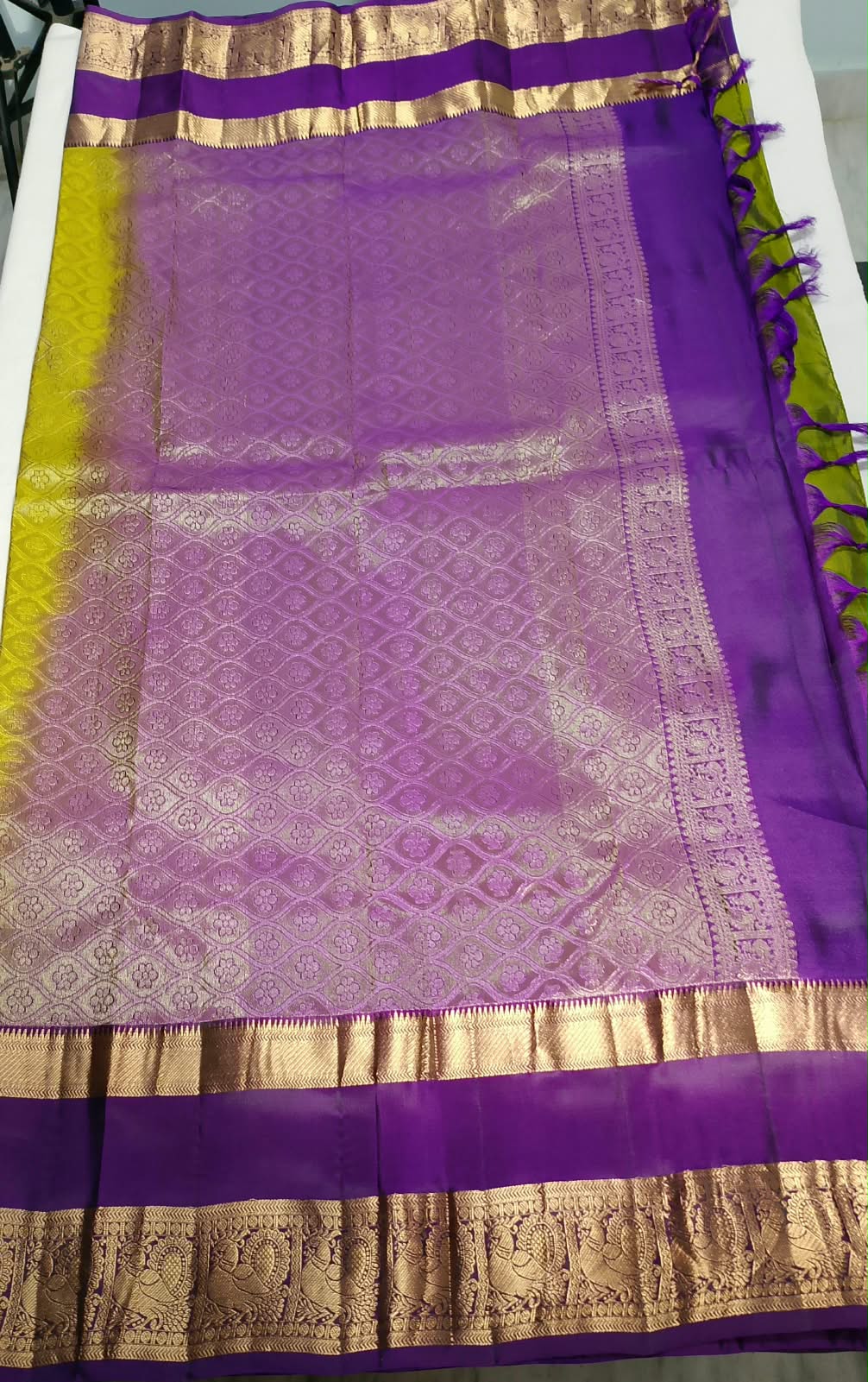 N1576  : Ready To Ship Beautiful Saree With Stitched Blouse
