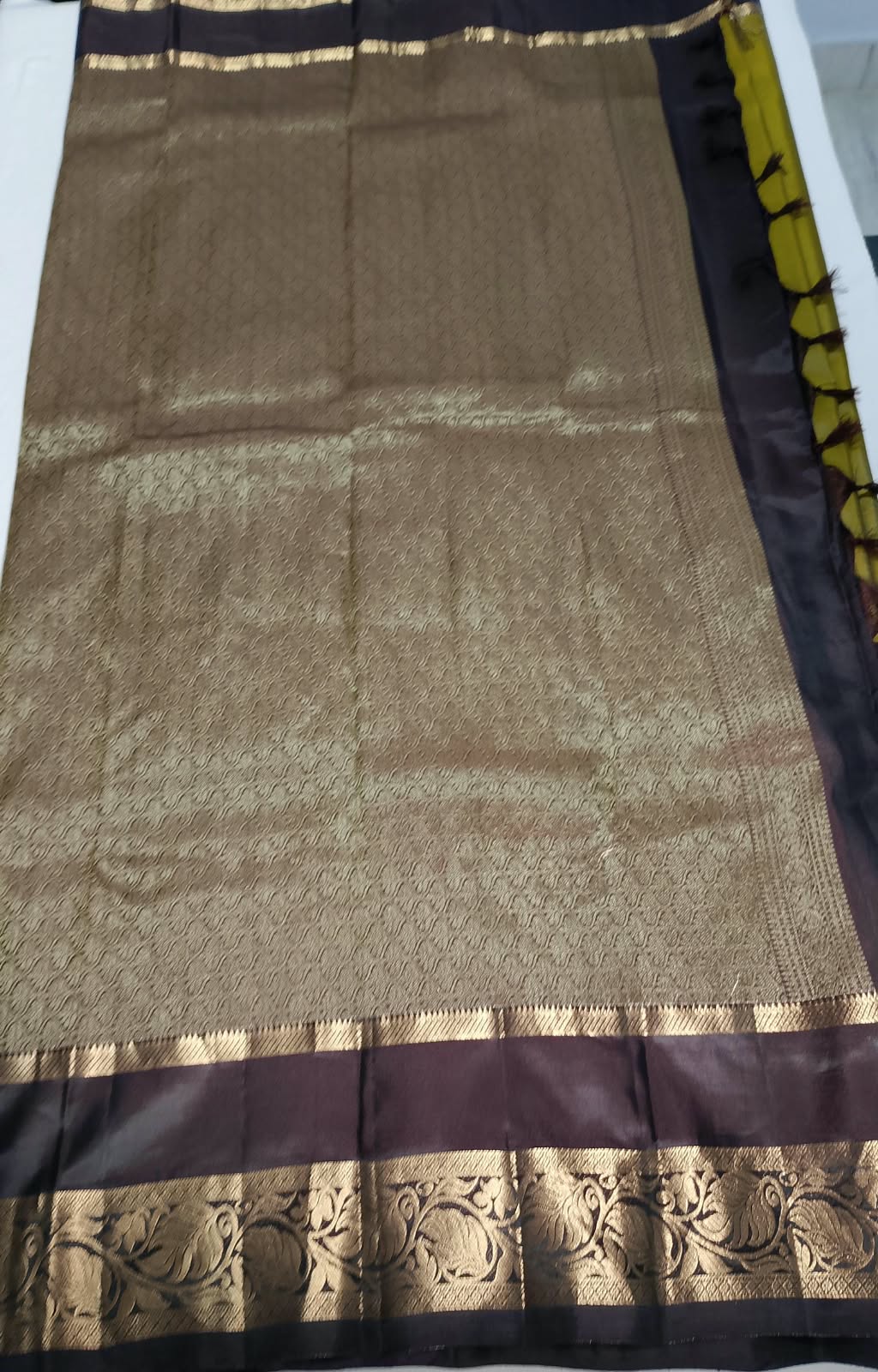 N1577 : Ready To Ship Beautiful Saree With Stitched Blouse N1577 : Ready To Ship Beautiful Saree With Stitched Blouse