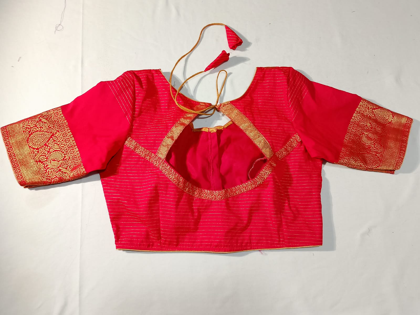 N1608 : Ready To Ship Beautiful Saree With Stitched Blouse N1608 : Ready To Ship Beautiful Saree With Stitched Blouse