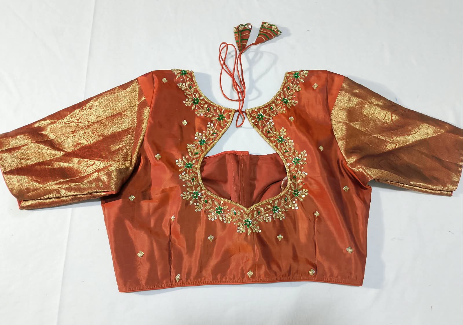 N1627 : Ready To Ship Beautiful Saree With Stitched Blouse N1627 : Ready To Ship Beautiful Saree With Stitched Blouse